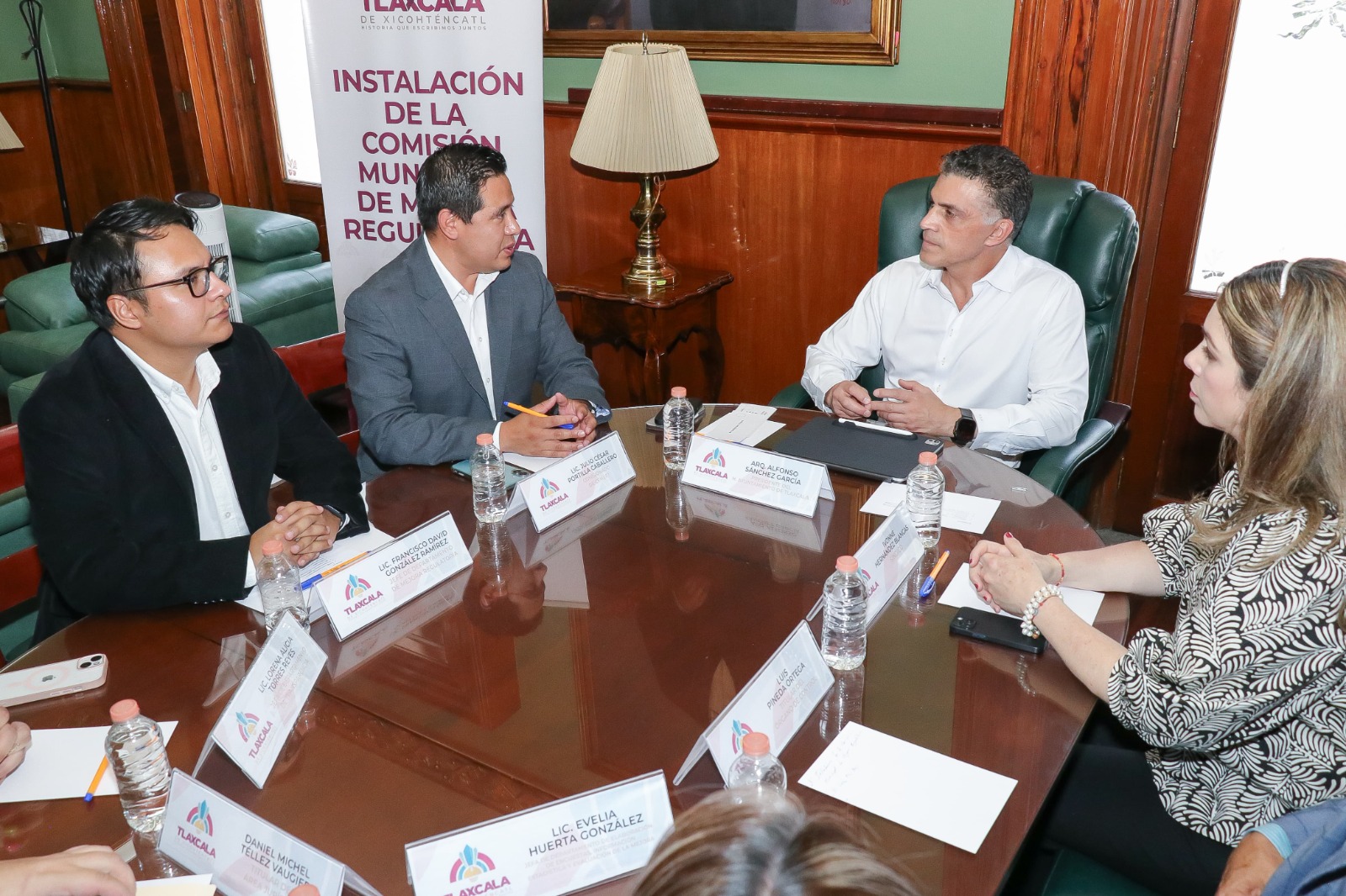 Impulsa Alfonso Sánchez la eficiencia gubernamental con la instalación de la Comisión Municipal de Mejora Regulatoria